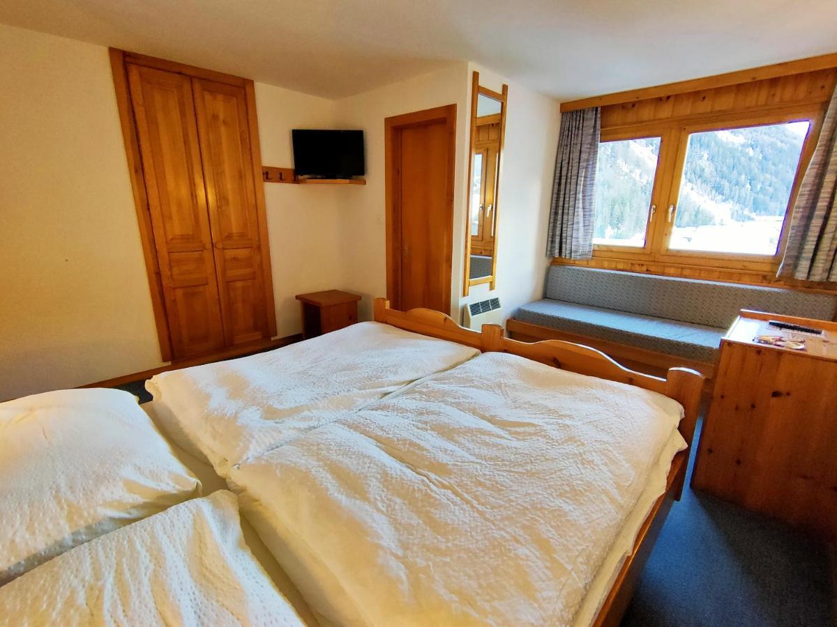 Hotel Garni Les Bouquetins Zinal Buitenkant foto